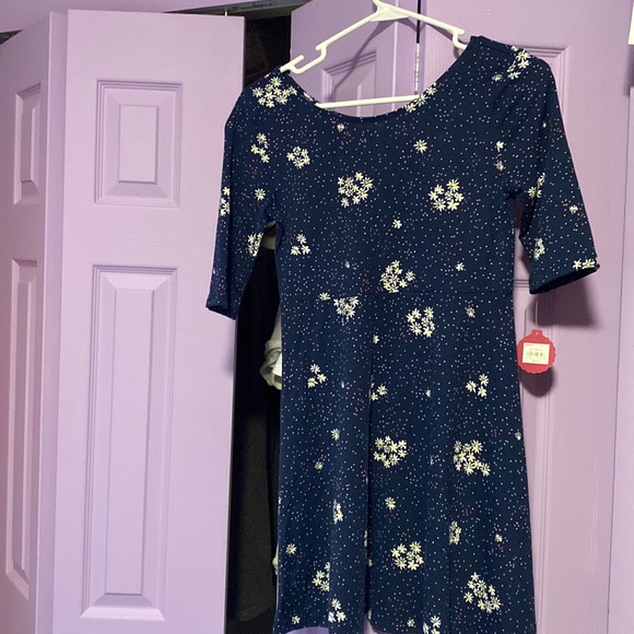 SO Girls Open Elbow Floral Dress - Picture 2 of 5